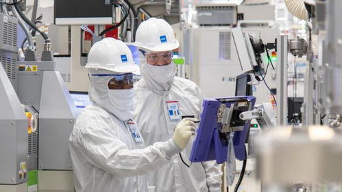 英特爾愛爾蘭工廠完成關鍵設備安裝調試，正式啟動Intel 4芯片生產